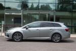 Toyota Avensis Touring Sports 2015 года (UK)